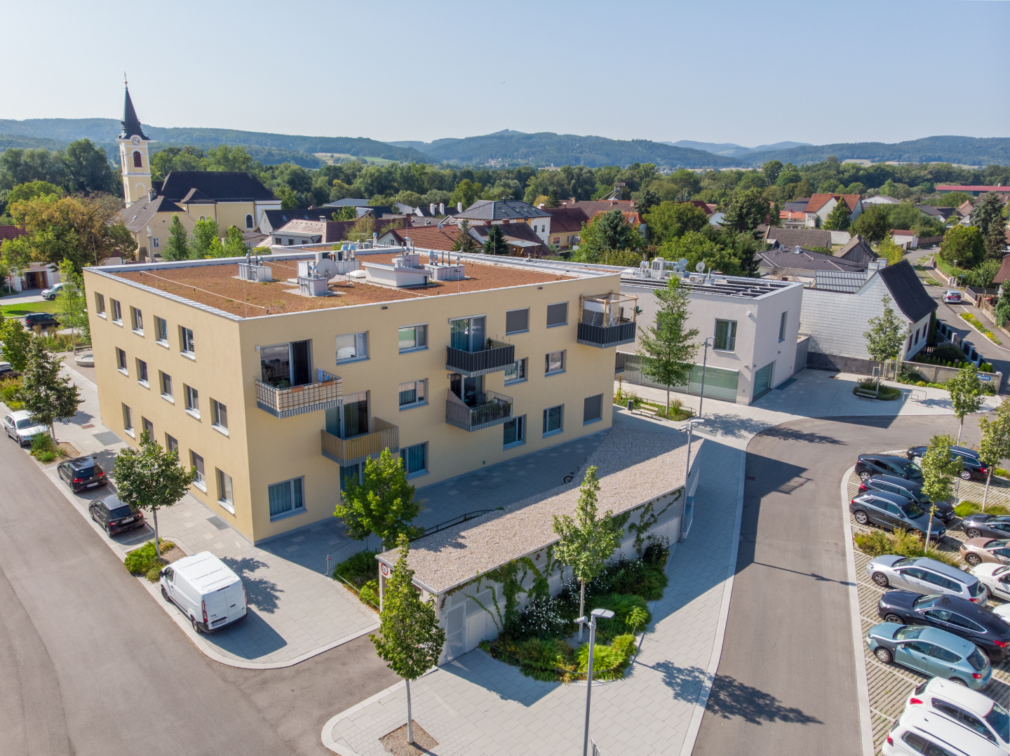 Wohn- und Geschäftshaus Hauptplatz Lanzenkirchen