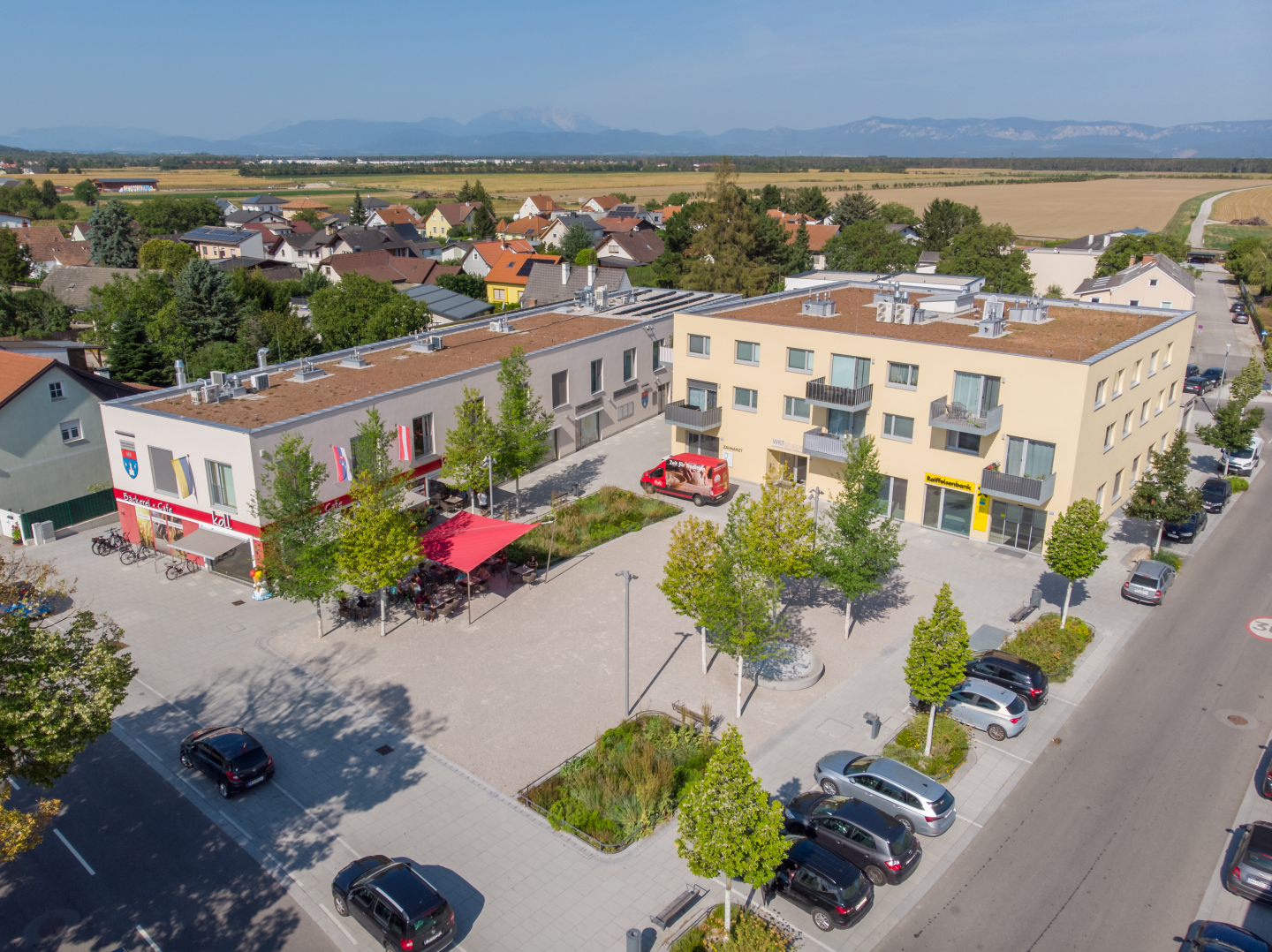 Wohn- und Geschäftshaus Hauptplatz Lanzenkirchen