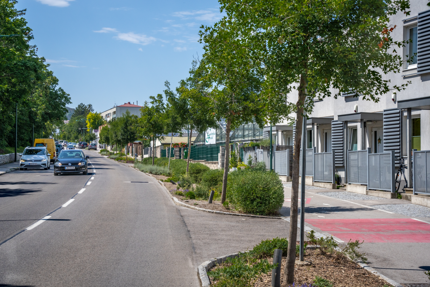 Guntramsdorferstraße L2087 und Friedhofsparkplatz Mödling