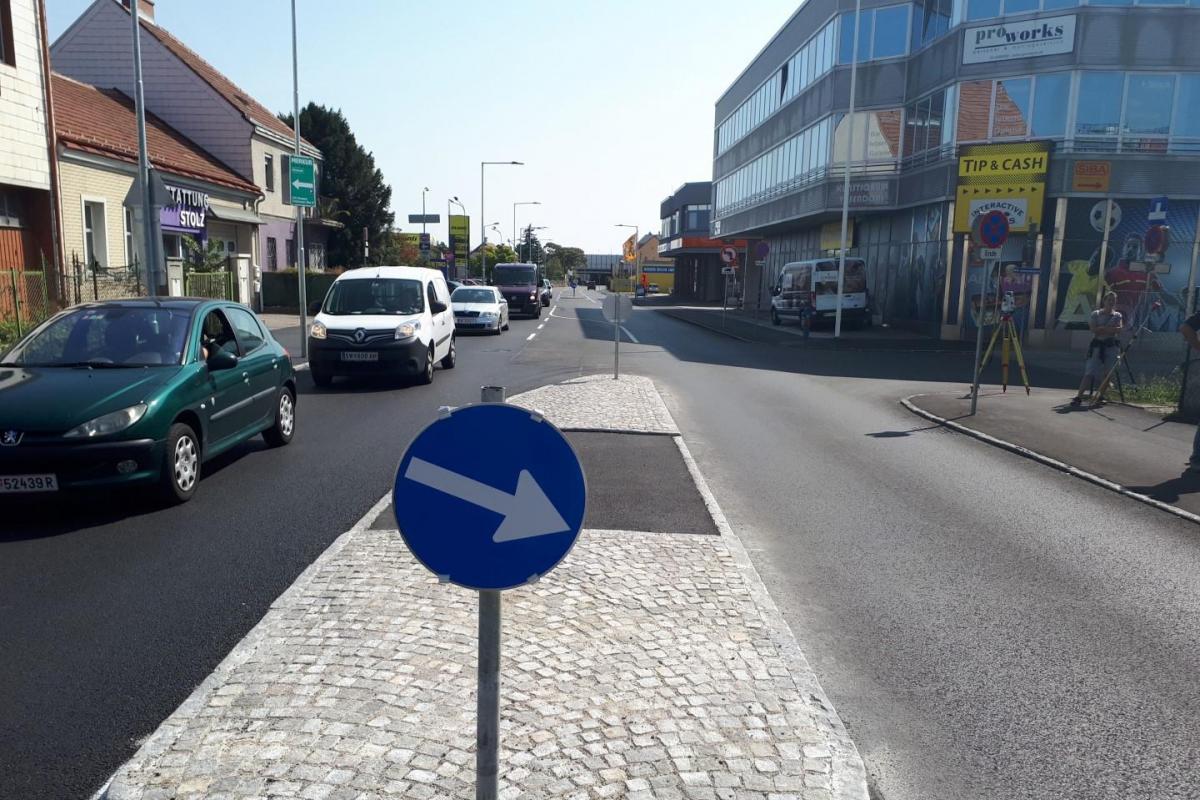 Ortstraße L2008 Vösendorf