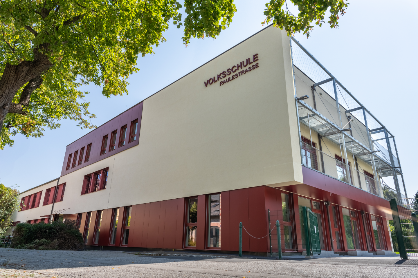 Umbau und Erweiterung Volksschule Raulestraße Bad Vöslau