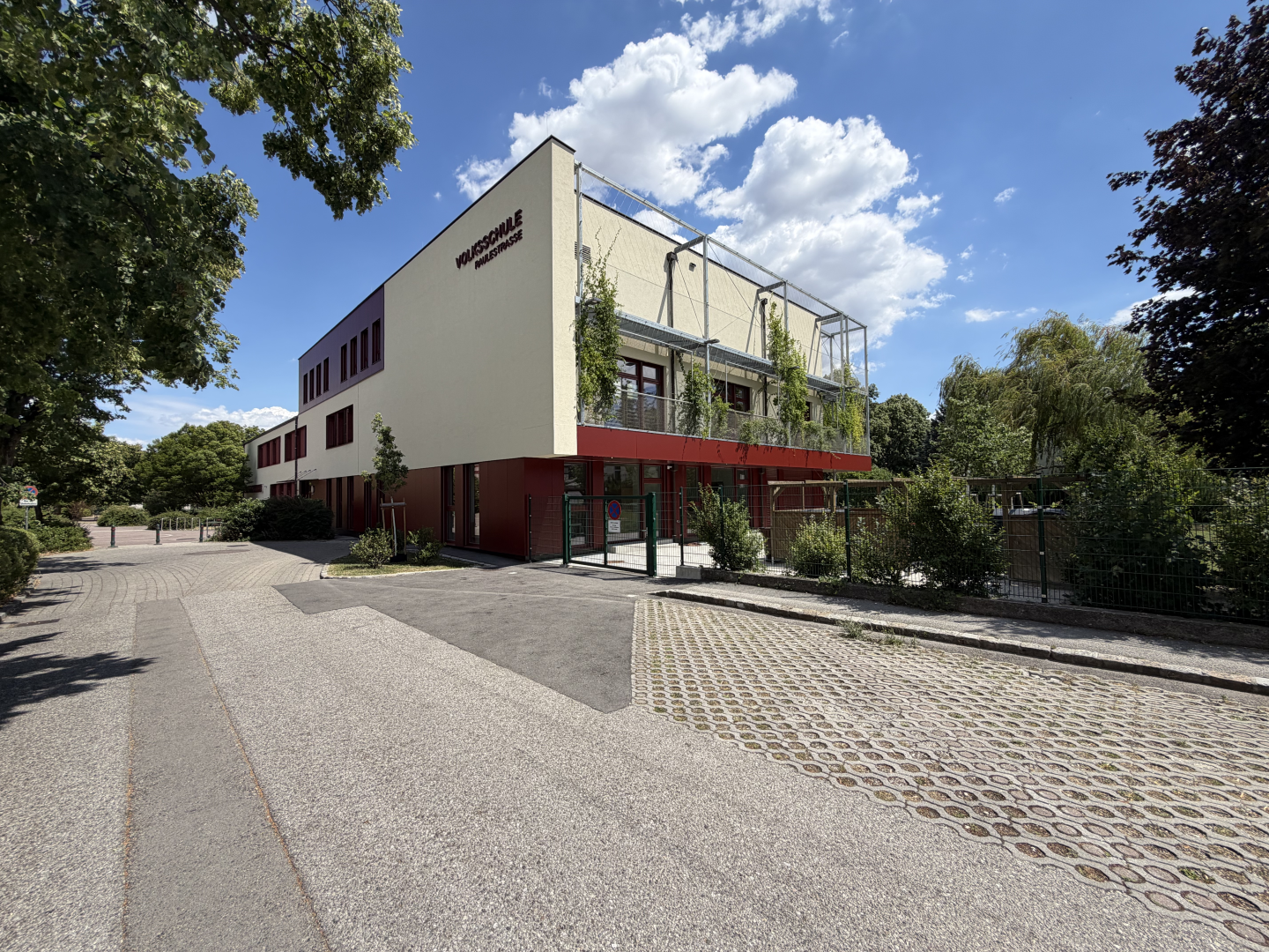 Umbau und Erweiterung Volksschule Raulestraße Bad Vöslau
