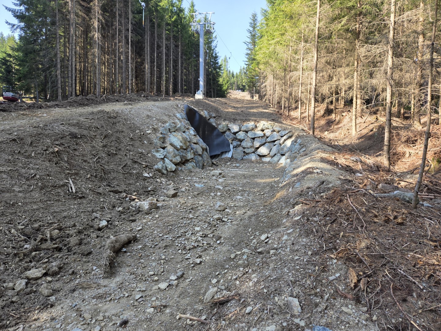 Wexl Trails St. Corona, Teichlift