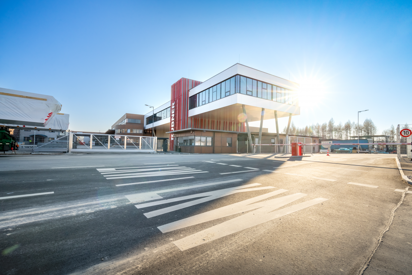 Neugestaltung Zufahrt, Stellplatzanlage und Lagerflächen Rubner Ober-Grafendorf