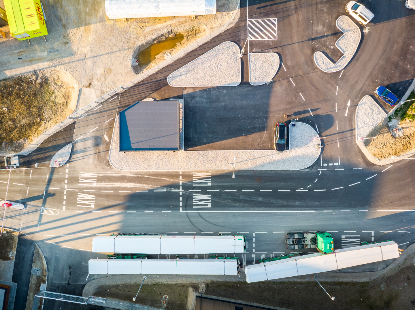 Neugestaltung Zufahrt, Stellplatzanlage und Lagerflächen Rubner Ober-Grafendorf