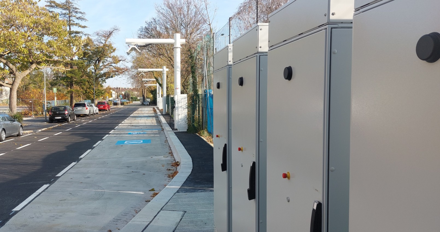 Errichtung von Ladestellplätzen für Elektrobusse im öffentlichen Raum in Baden